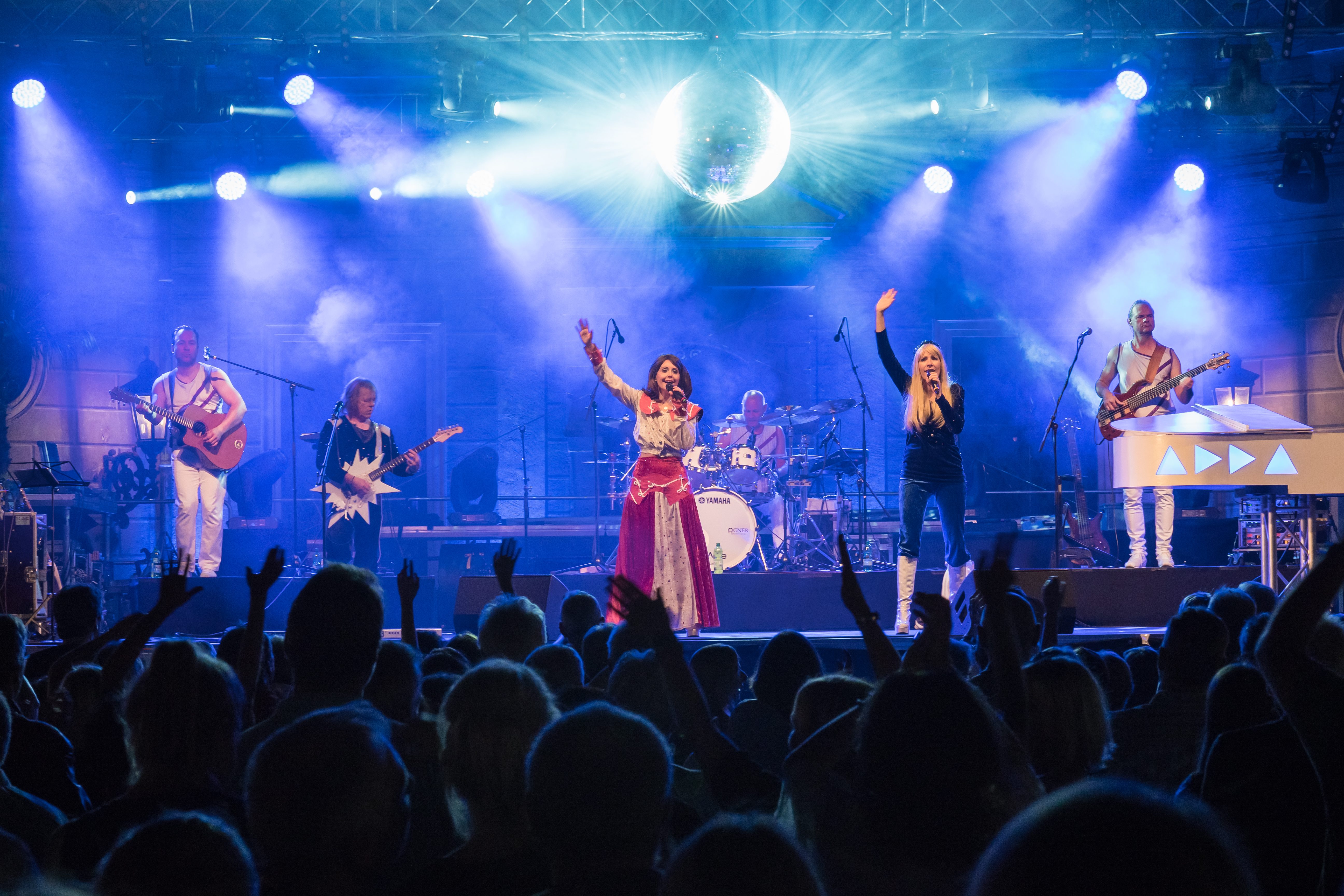 Kulturgipfel | Abba - Night | Brunnenhof der Residenz